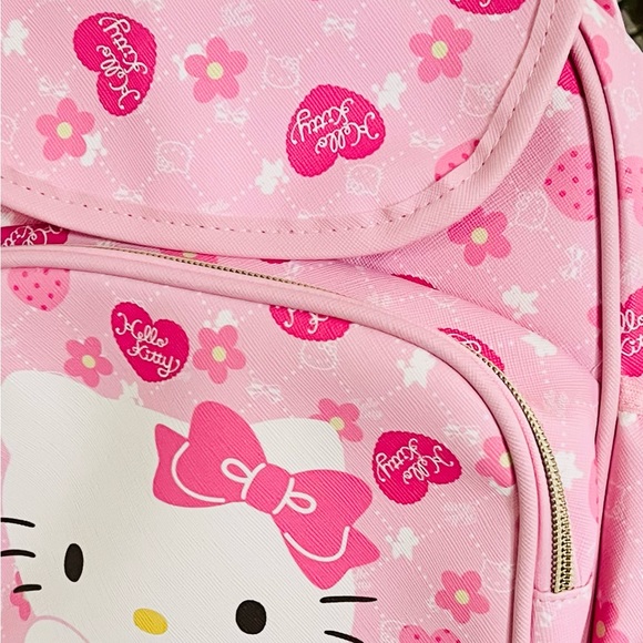 Hello kitty - Picture 2 of 15
